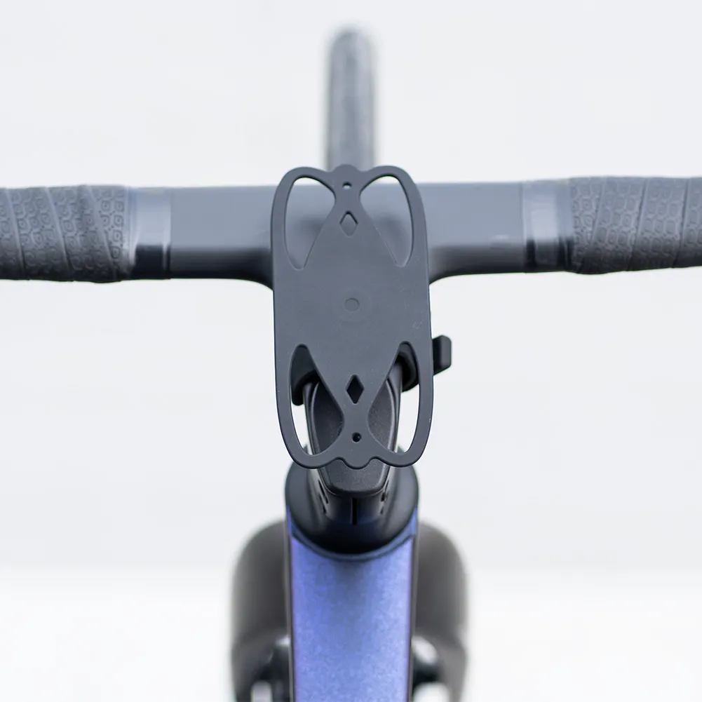 GUB P9 silicone phone holder mounted on a road bike stem