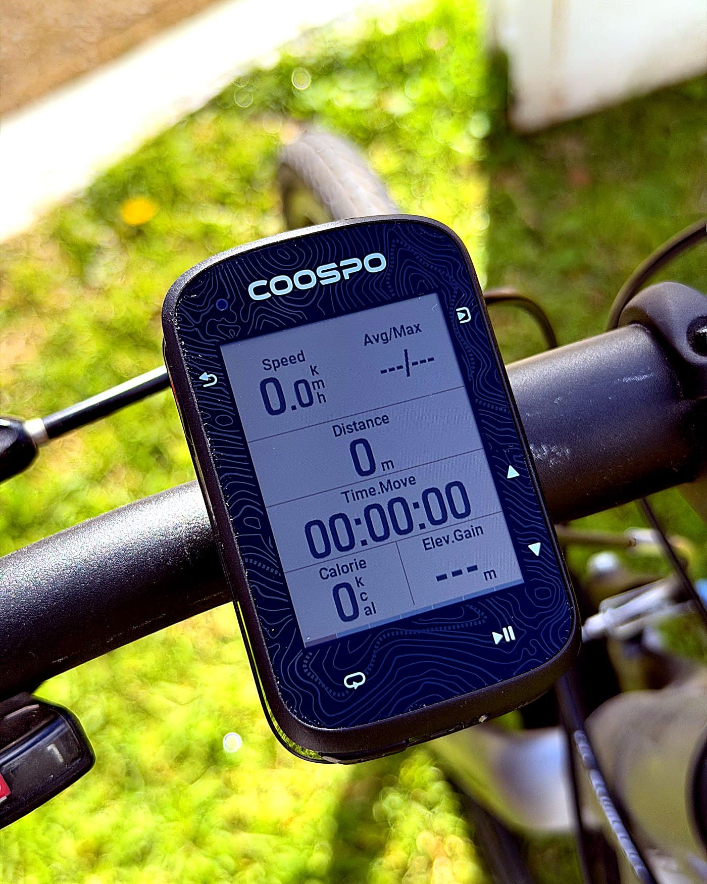 Coospo CS600 colour data screen in bright sunlight