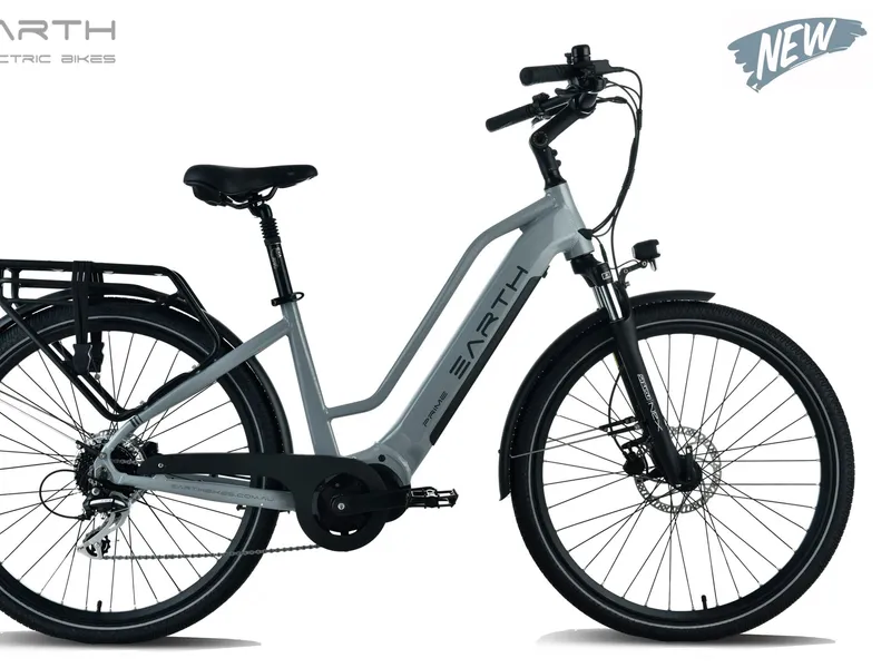 Earth PRIME S Trapeze step-through commuter e-bike, side profile on white background