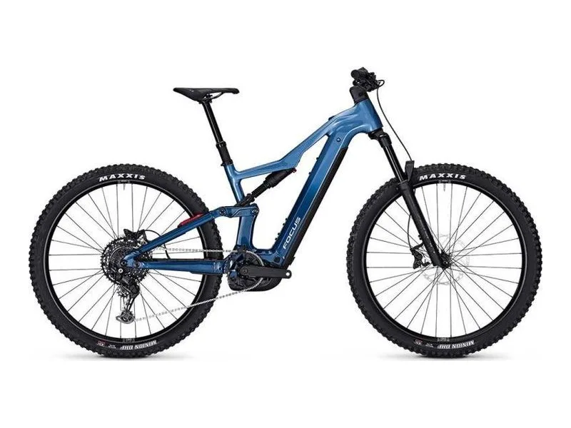 Focus Thron2 6.7 full suspension e-MTB, side profile on white background