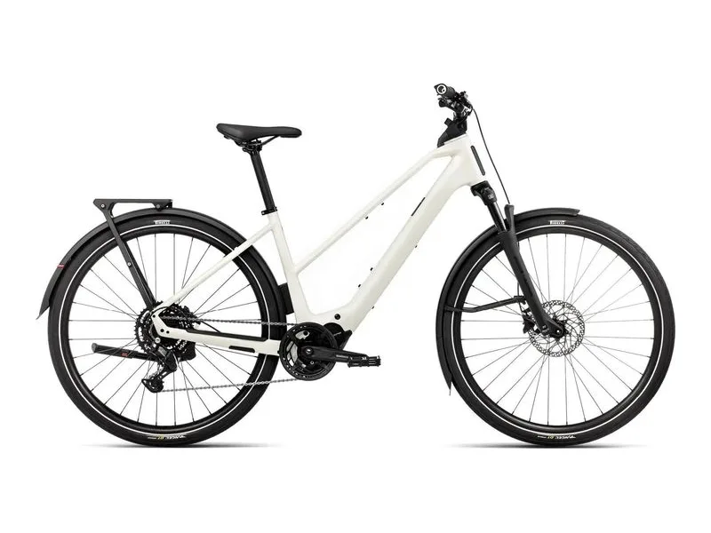 Orbea Kemen Tour 30 Mid e-bike, side profile on white background