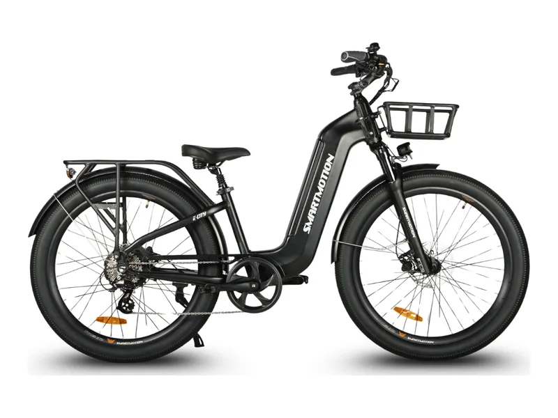 Smartmotion eCity 3.0 e-bike in black, side profile on white background